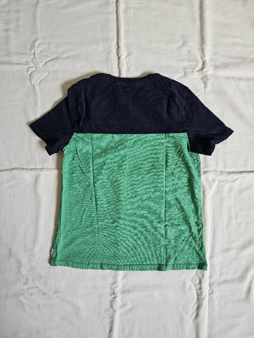 GAP Boys Navy and Green V-Neck Pocket Tee